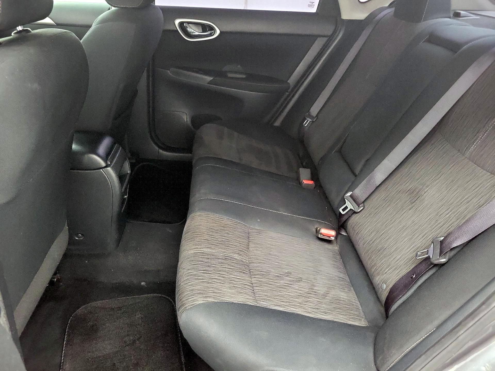 Thumbnail: 2015 Nissan Sentra - 19