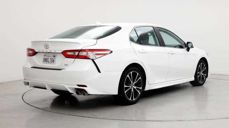 2020 Toyota Camry SE 8