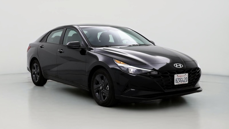 2022 Hyundai Elantra SEL Hero Image