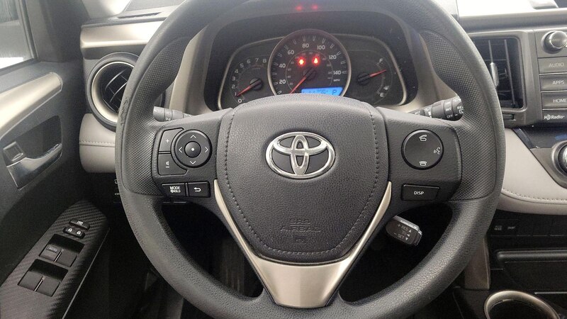 2015 Toyota RAV4 XLE 10