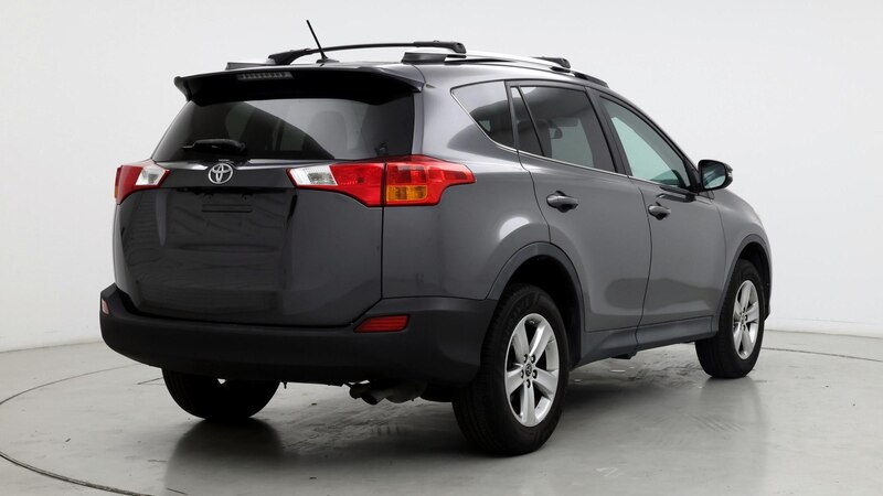 2015 Toyota RAV4 XLE 8