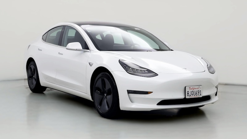 2019 Tesla Model 3 Standard Range Hero Image