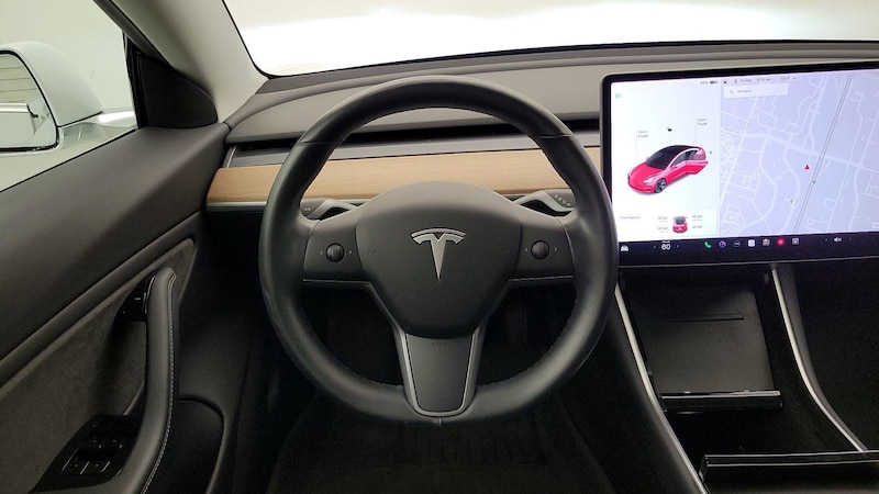 2019 Tesla Model 3 Standard Range 10