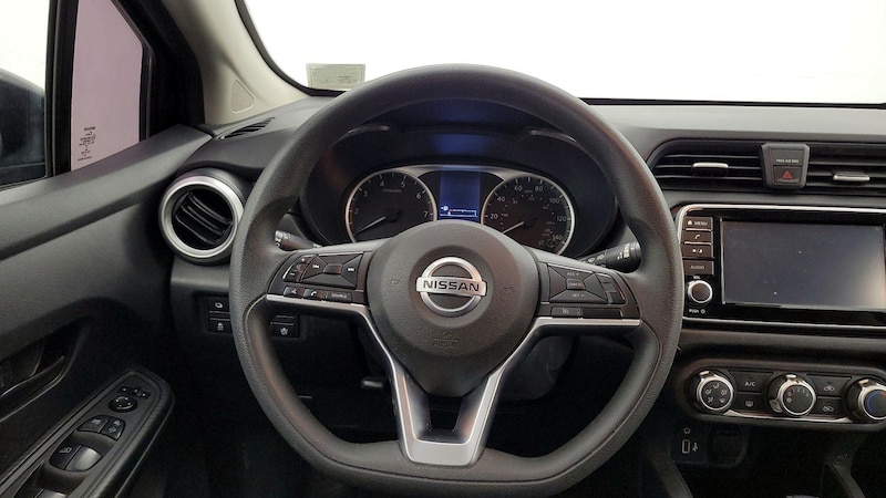 2020 Nissan Versa S 10