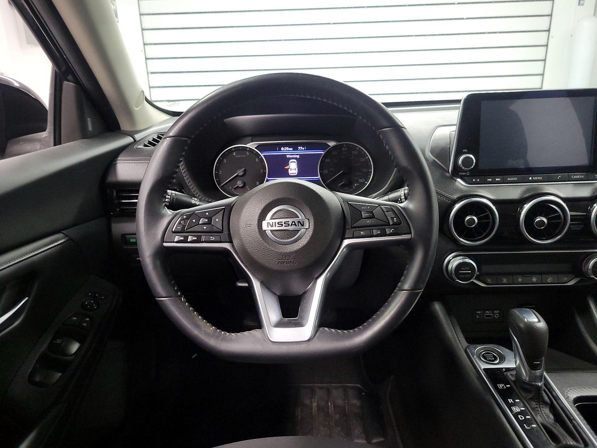 Thumbnail: 2020 Nissan Sentra - 10