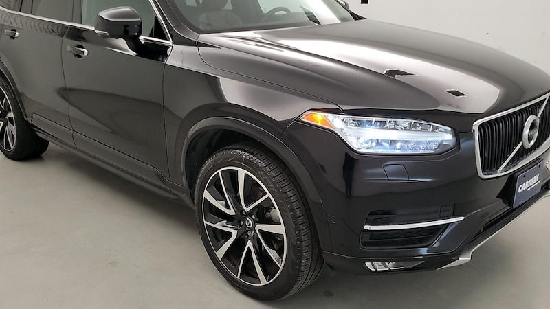 2019 Volvo XC90 T6 Momentum Hero Image