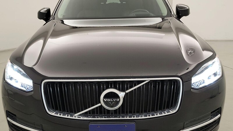 2019 Volvo XC90 T6 Momentum 2