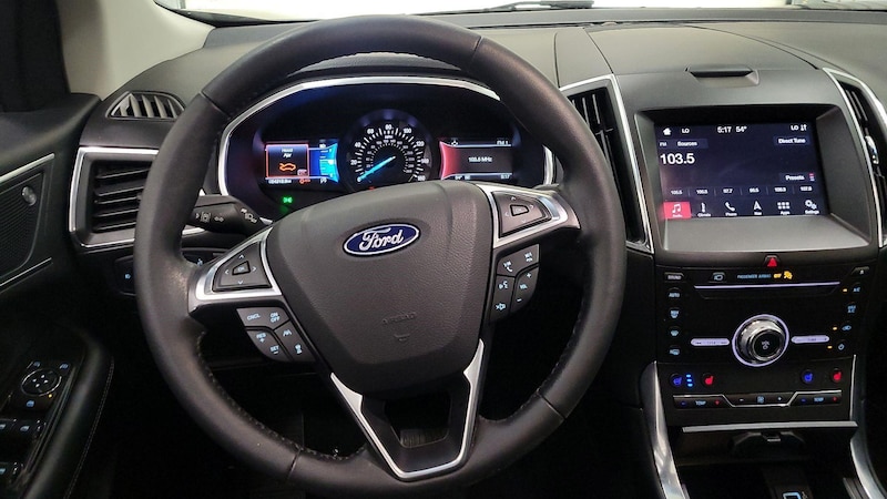 2019 Ford Edge Titanium 10