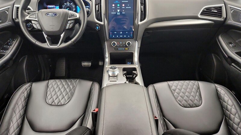 2023 Ford Edge Titanium 9