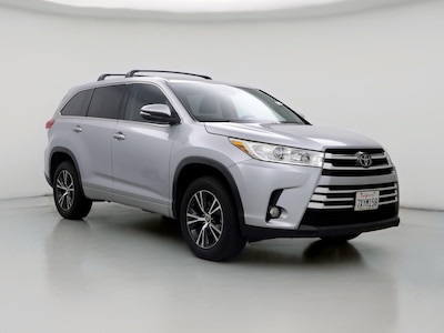 2017 Toyota Highlander Plus -
                Los Angeles, CA