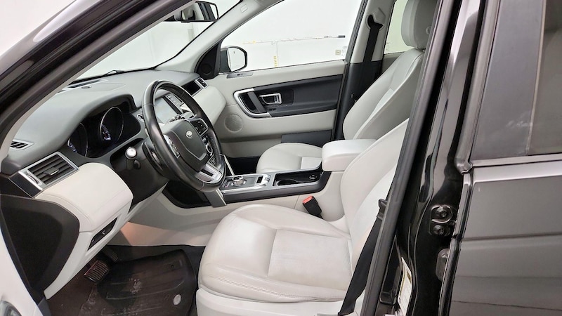 2016 Land Rover Discovery Sport SE 11