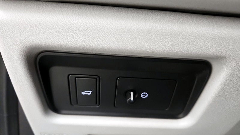 2016 Land Rover Discovery Sport SE 13