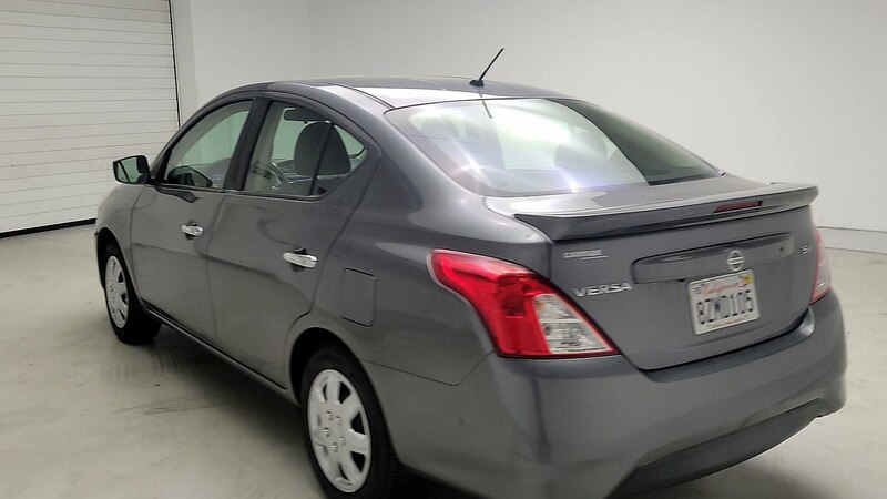 2019 Nissan Versa SV 7