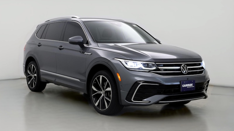 2022 Volkswagen Tiguan SE R-Line Hero Image