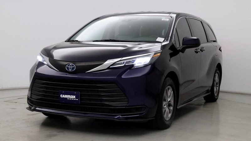 2022 Toyota Sienna LE 4