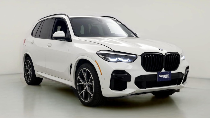 2023 BMW X5 sDrive40i Hero Image