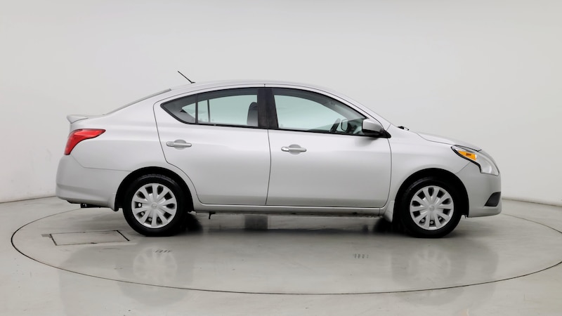 2018 Nissan Versa SV 7