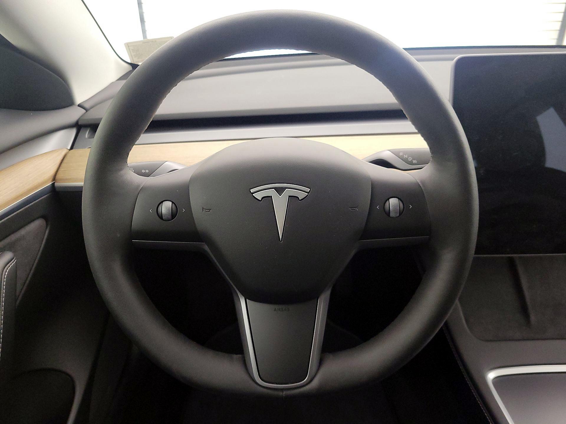 Thumbnail: 2021 Tesla Model 3 - 10