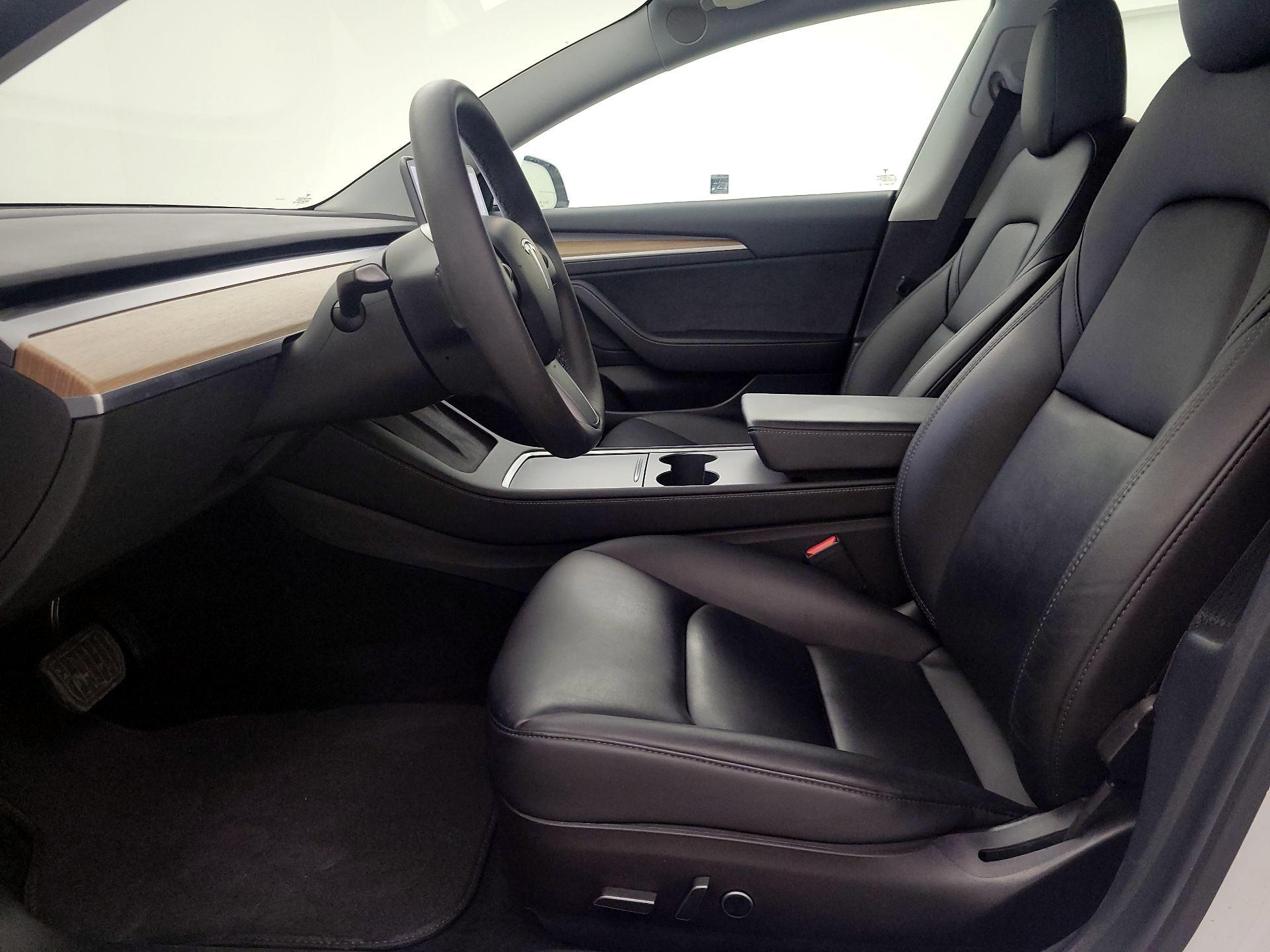 Thumbnail: 2021 Tesla Model 3 - 11