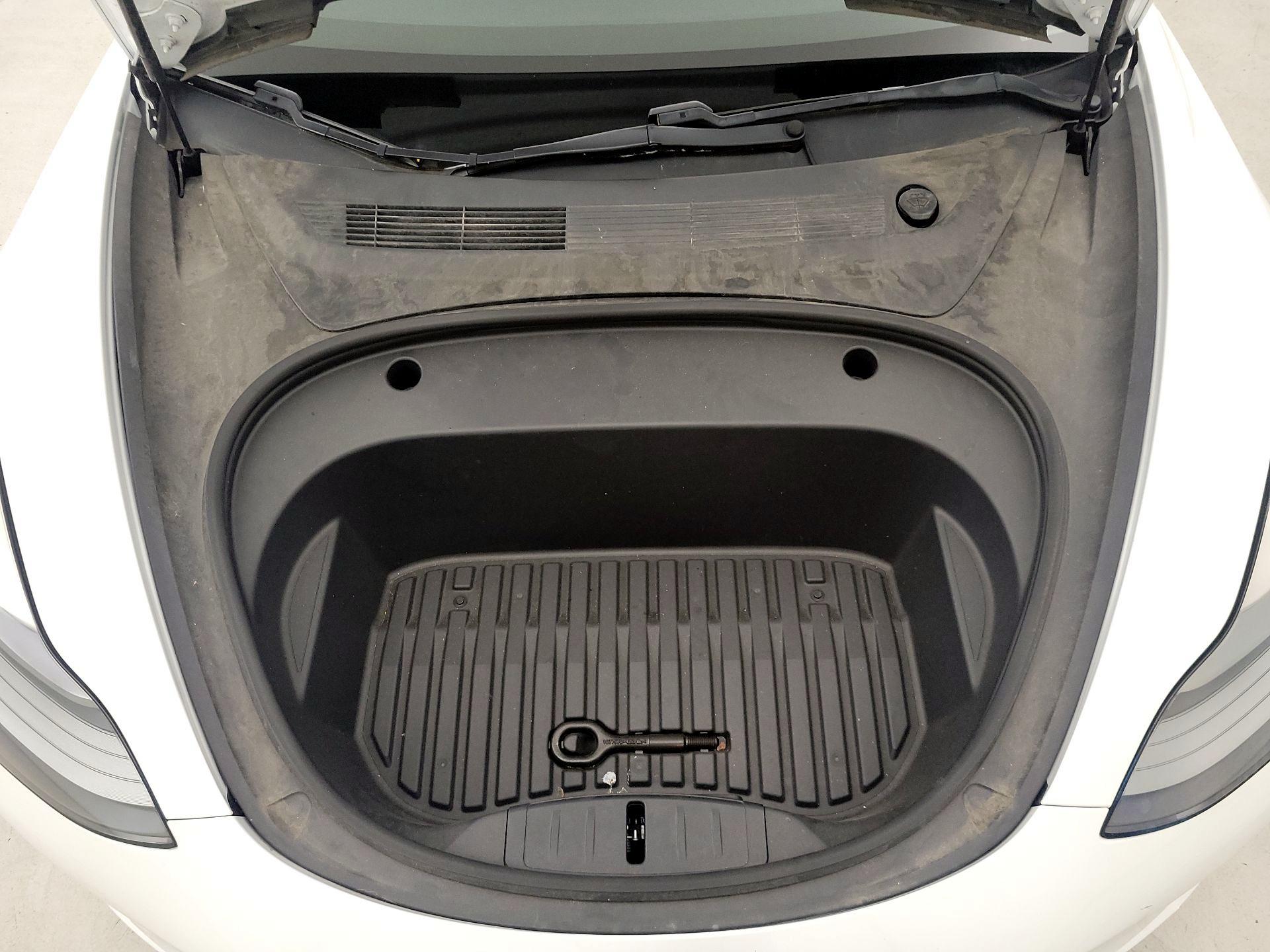 Thumbnail: 2021 Tesla Model 3 - 20