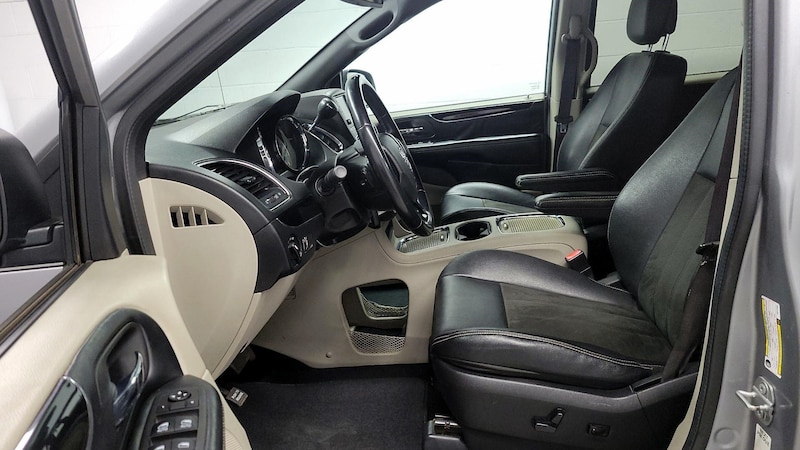 2019 Dodge Grand Caravan SXT 9