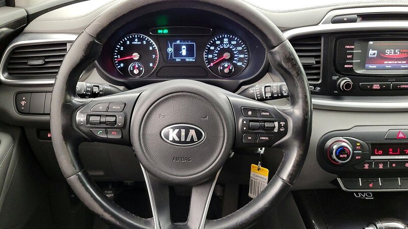 2016 Kia Sorento EX 10