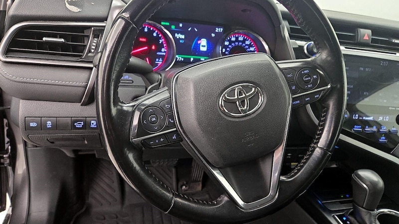 2019 Toyota Camry XSE 10