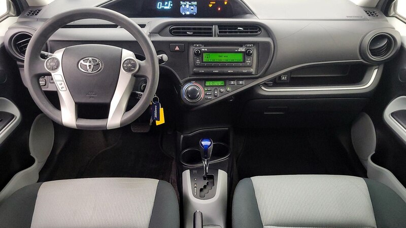 2014 Toyota Prius c Two 9