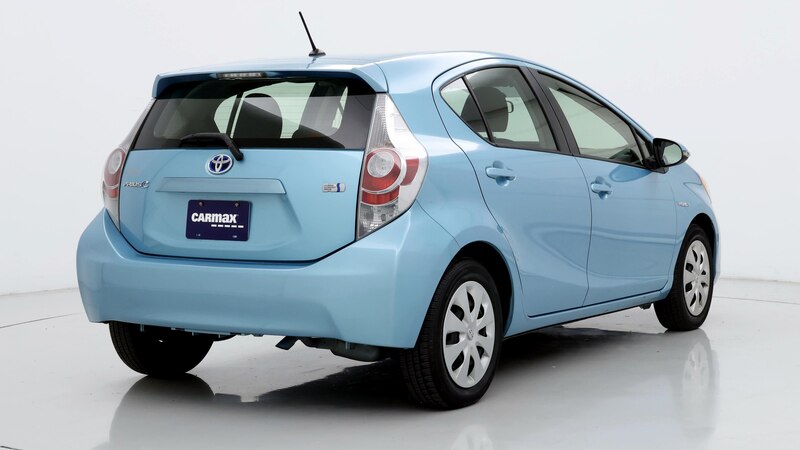 2014 Toyota Prius c Two 8