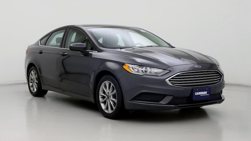 2017 Ford Fusion SE Hero Image