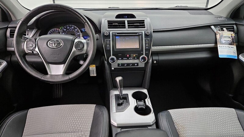 2013 Toyota Camry SE 9