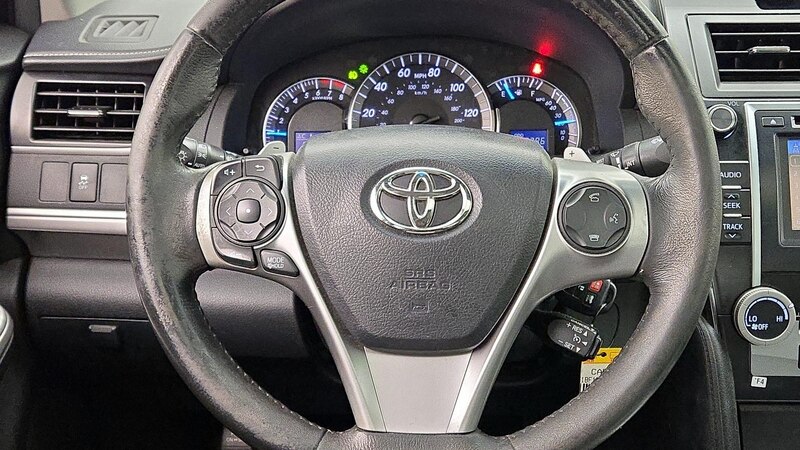 2013 Toyota Camry SE 10