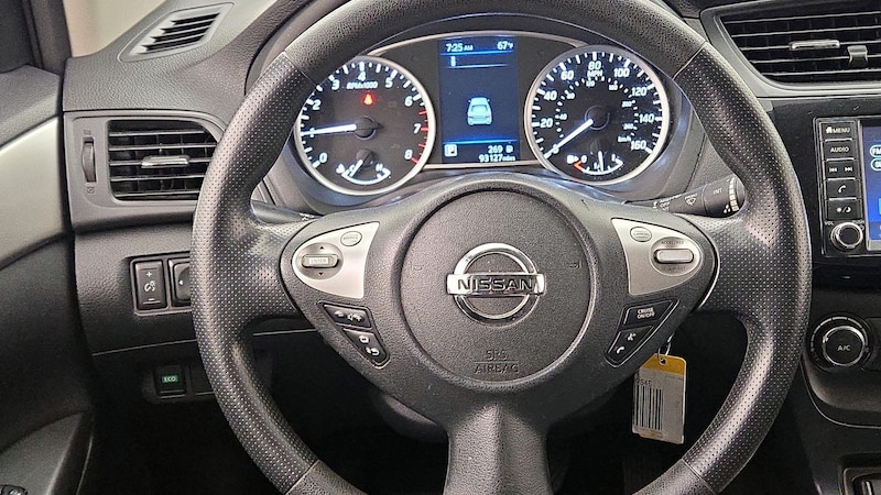 2019 Nissan Sentra S 10