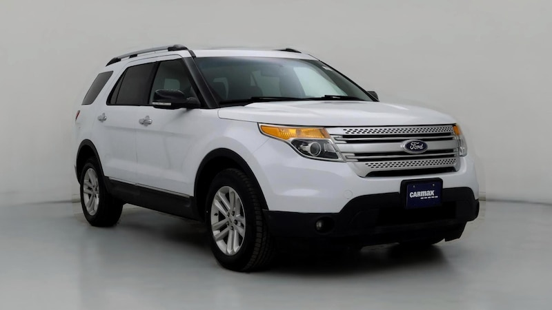 2015 Ford Explorer XLT Hero Image