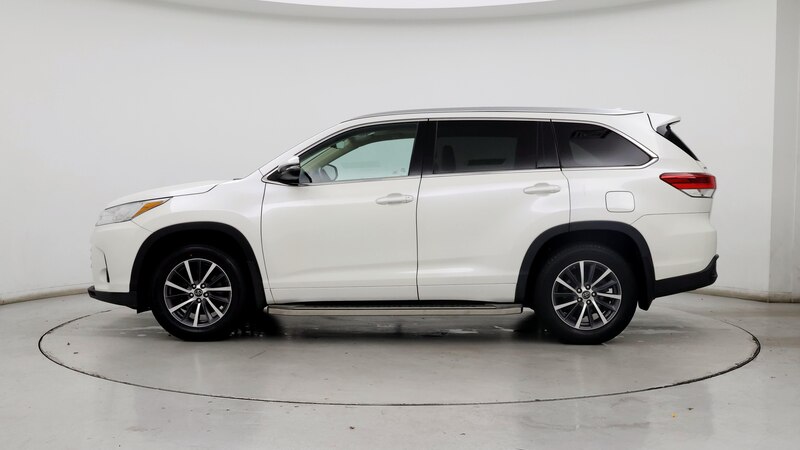 2017 Toyota Highlander XLE 3