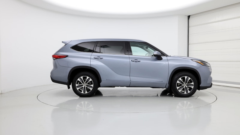 2022 Toyota Highlander XLE 7