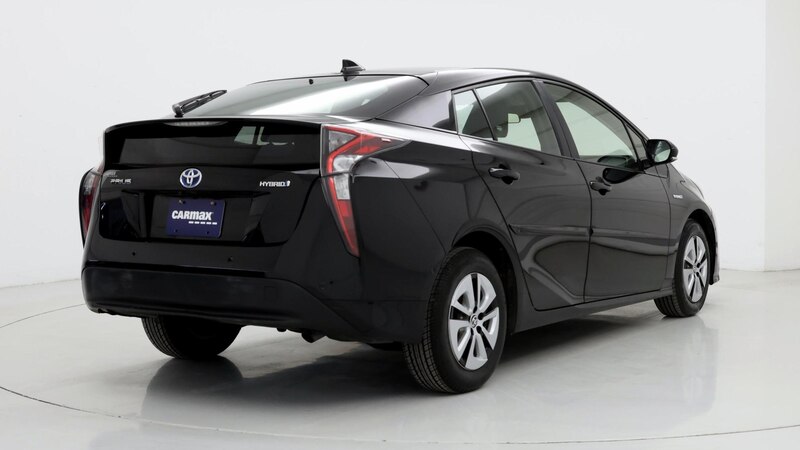 2018 Toyota Prius Three 8