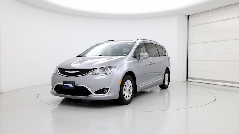 2019 Chrysler Pacifica Touring L 4