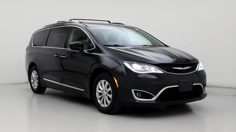 2018 Chrysler Pacifica Touring L Hero Image