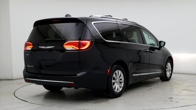 2018 Chrysler Pacifica Touring L 8
