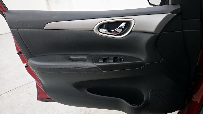 2013 Nissan Sentra SV 12