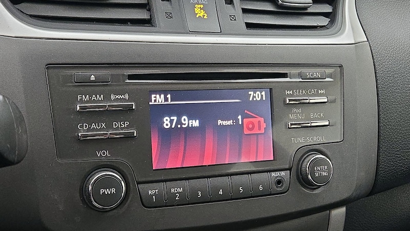2013 Nissan Sentra SV 14