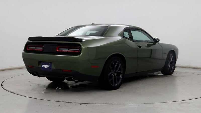 2022 Dodge Challenger R/T 8