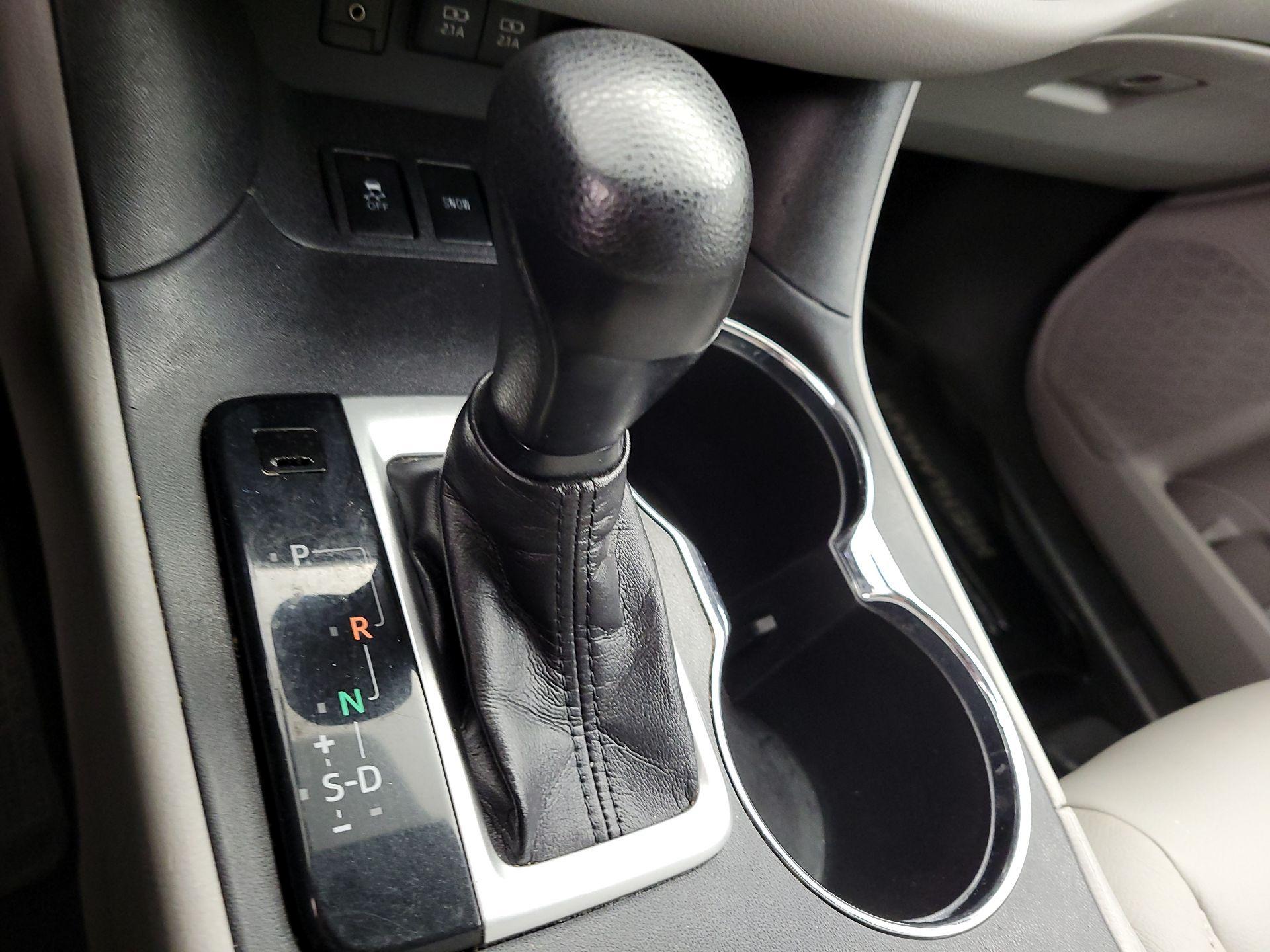 Thumbnail: 2018 Toyota Highlander - 17