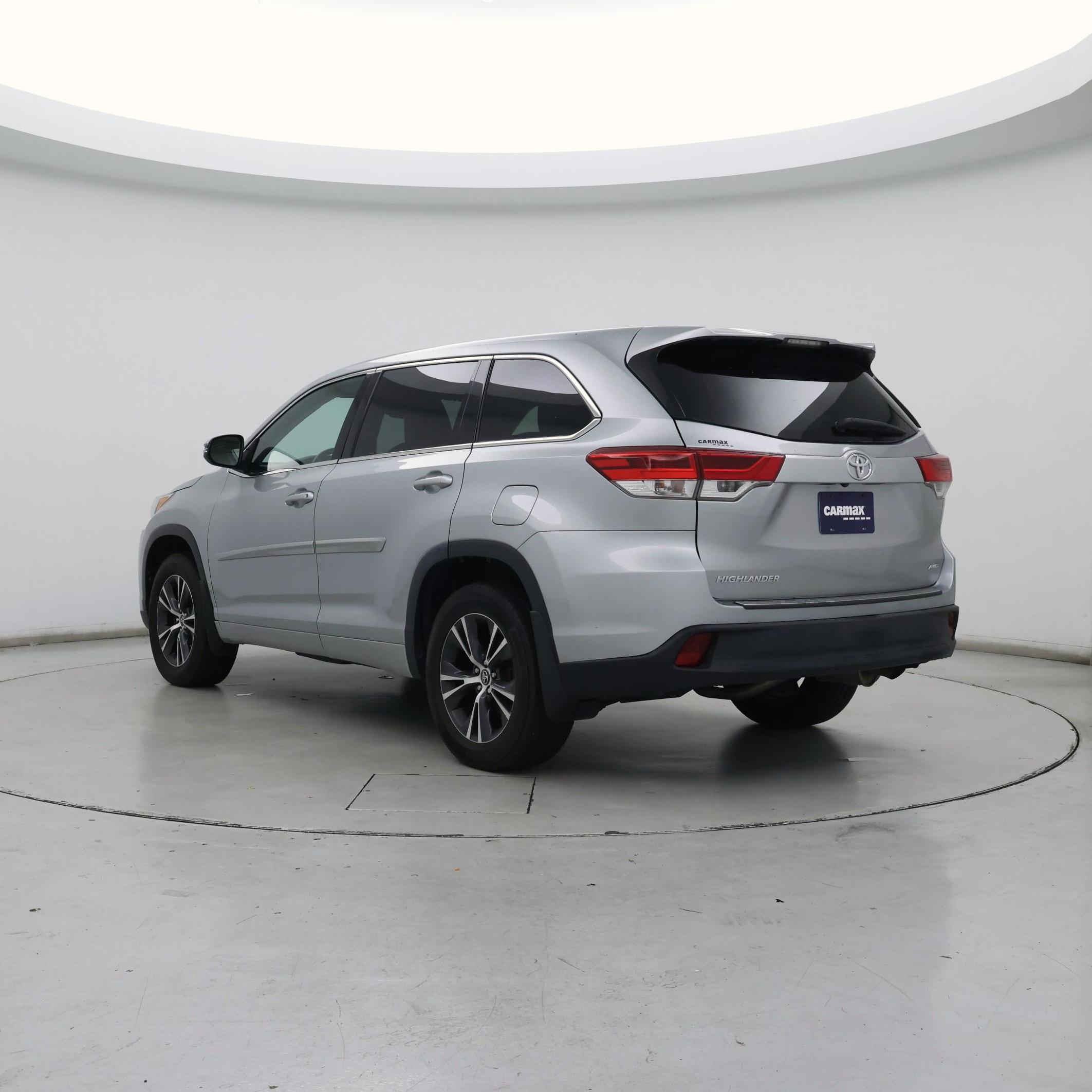 Thumbnail: 2018 Toyota Highlander - 2