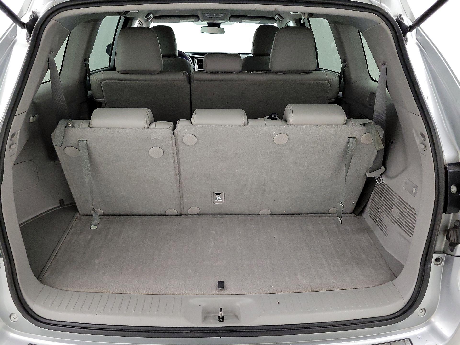 Thumbnail: 2018 Toyota Highlander - 19