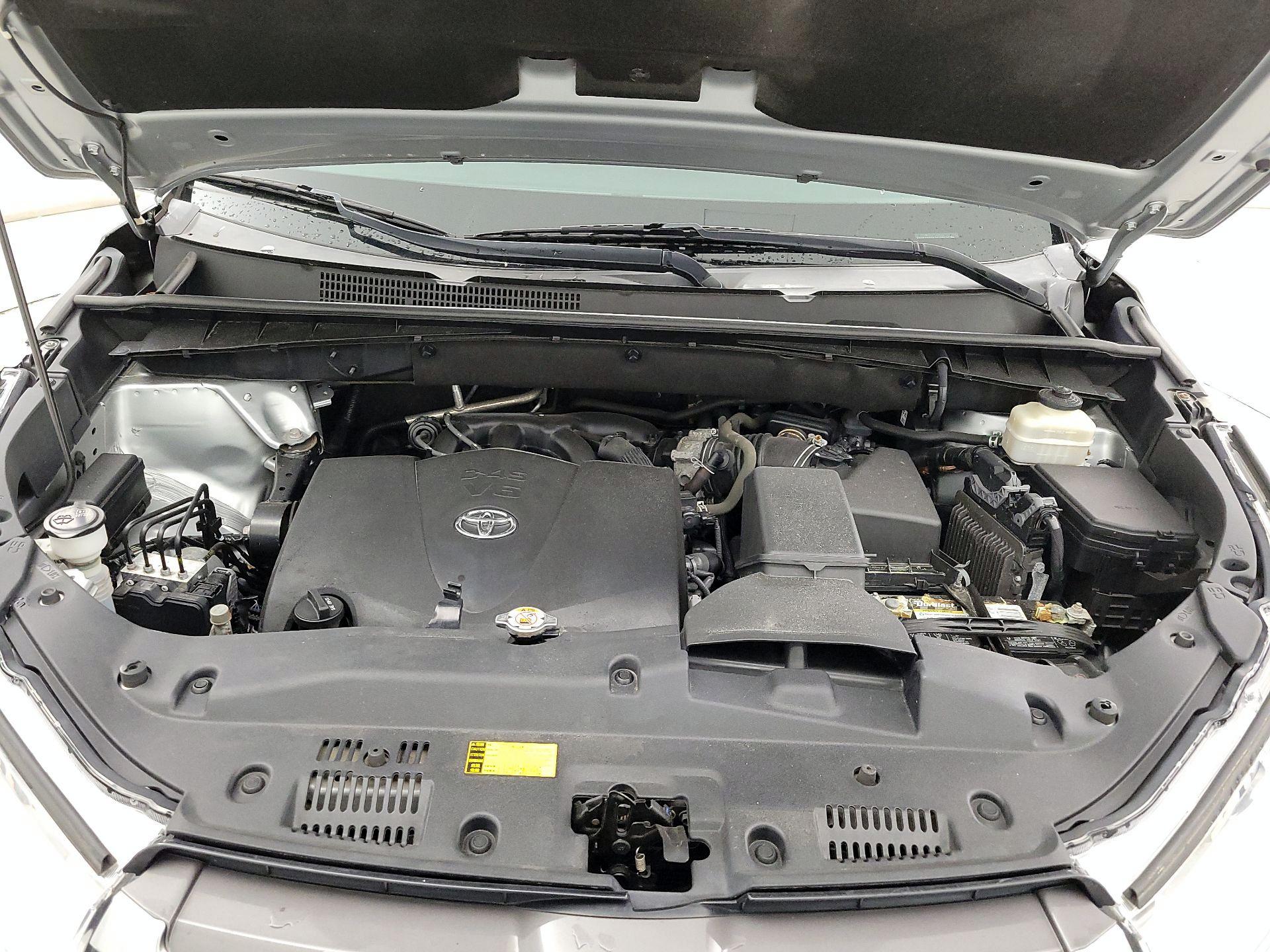 Thumbnail: 2018 Toyota Highlander - 20