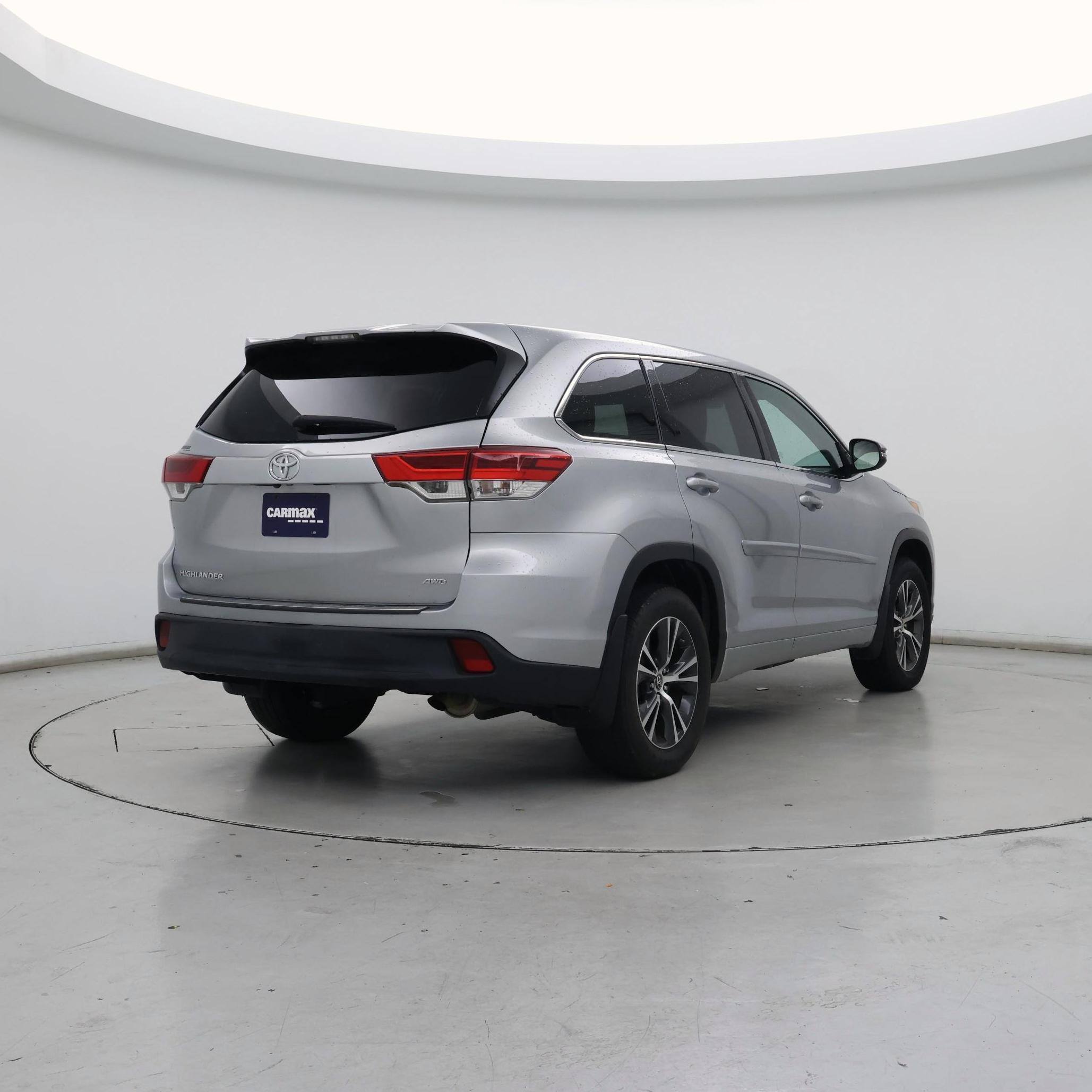 Thumbnail: 2018 Toyota Highlander - 8