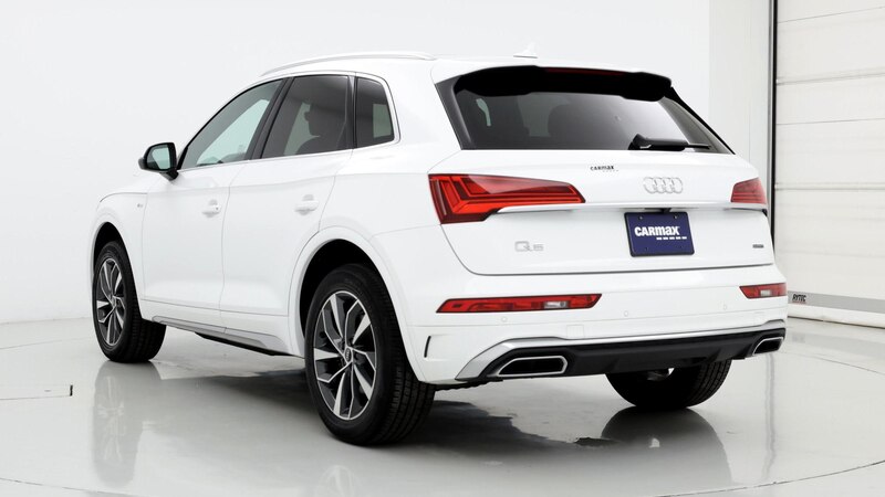 2022 Audi Q5 e Premium 2