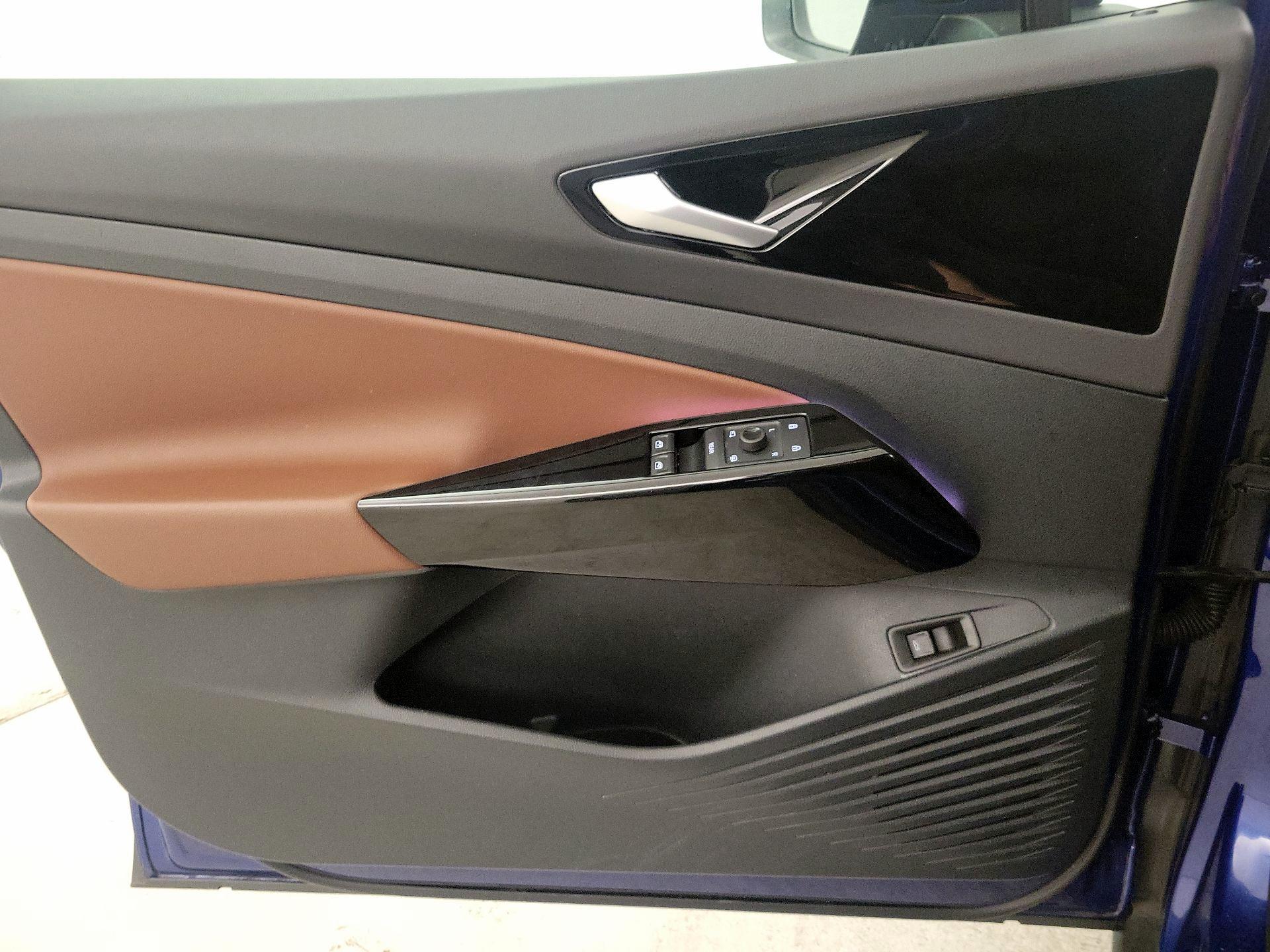 Thumbnail: 2022 Volkswagen ID.4 - 12